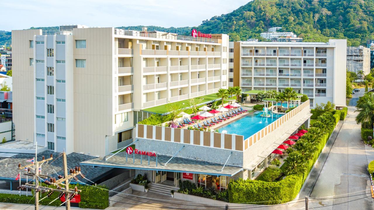 Ramada By Wyndham Phuket Deevana Patong Екстер'єр фото